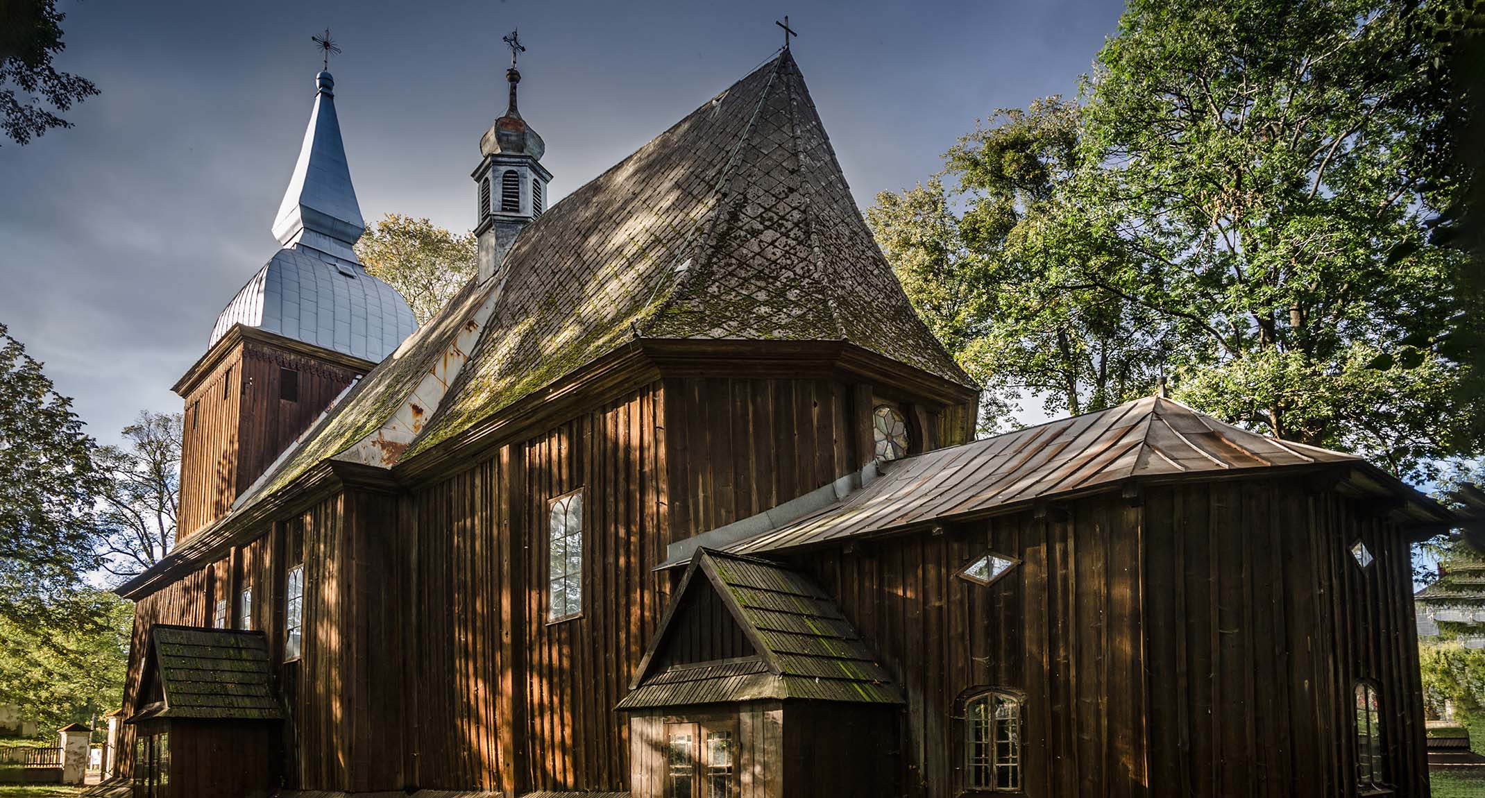 Drewniany kościół w Polance Wielkiej niedaleko Oświęcimia – zabytek architektury sakralnej