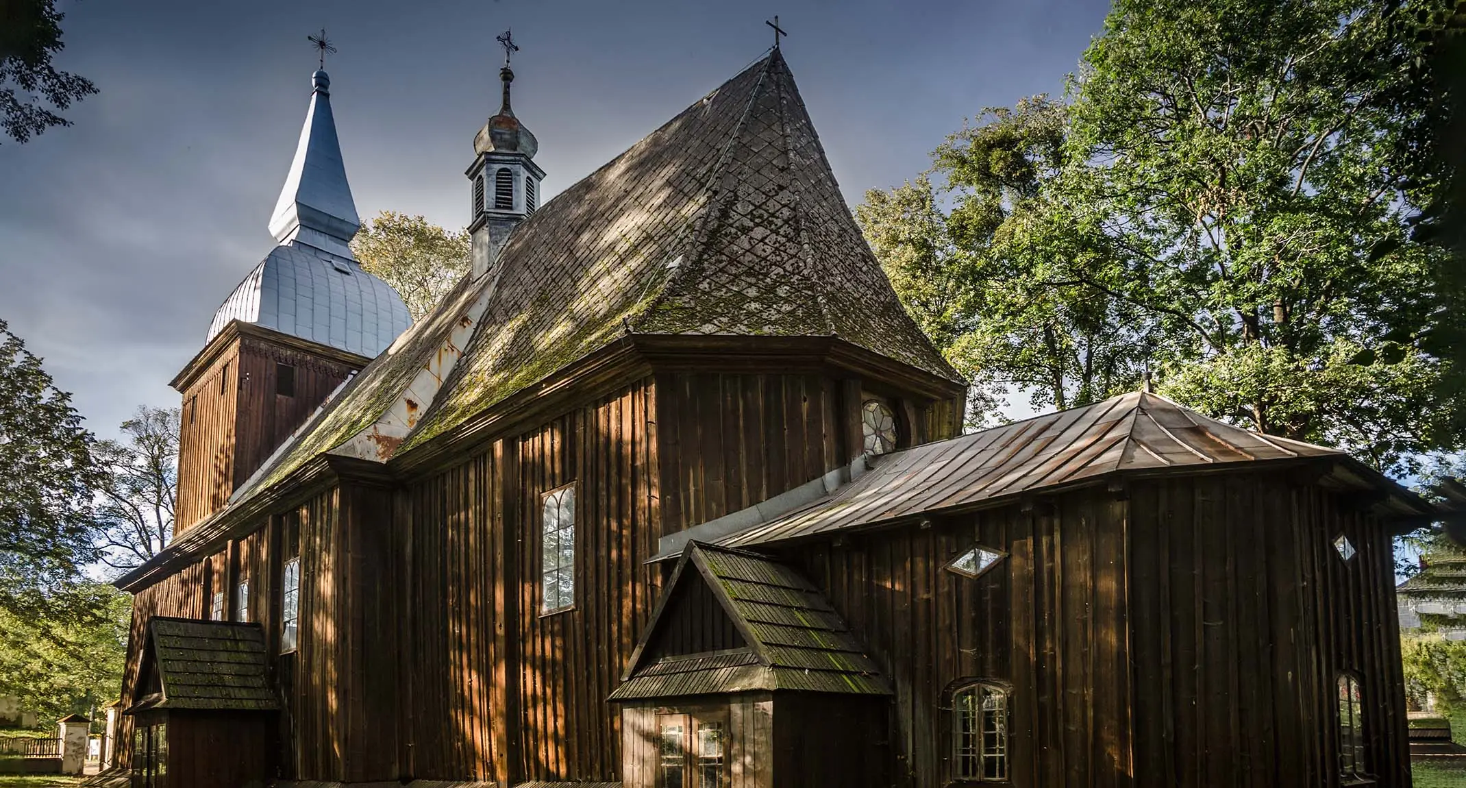 Drewniany kościół w Polance Wielkiej niedaleko Oświęcimia – zabytek architektury sakralnej